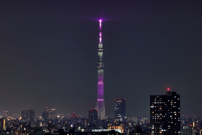 世界陸上の東京スカイツリー試験点灯