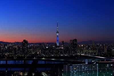 トワイライトタイムの東京スカイツリー夜景「冬粋」