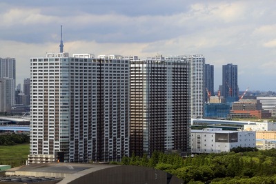 お台場の観覧車から見た東京スカイツリー