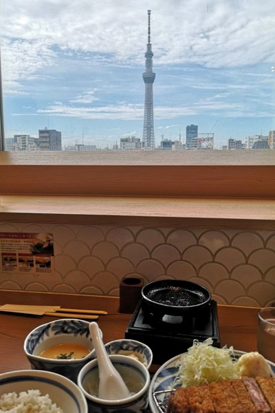 牛たんと牛かつ 青葉から見た東京スカイツリー