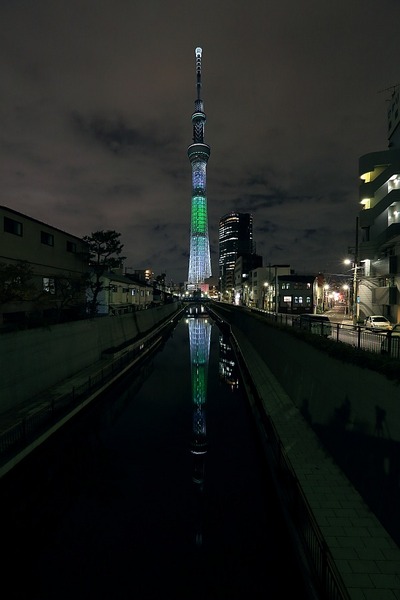東京スカイツリー「光の3原色」