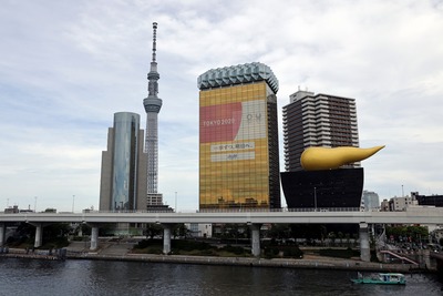 浅草水上バス乗船場の屋上から見た東京スカイツリー
