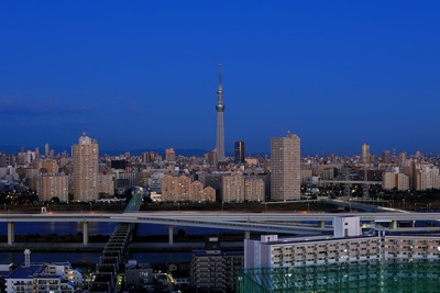 夜明けの東京スカイツリー