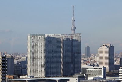 フジテレビの球体展望室から見た東京スカイツリー