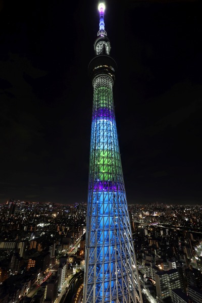 エイリアンをイメージした特別ライティング