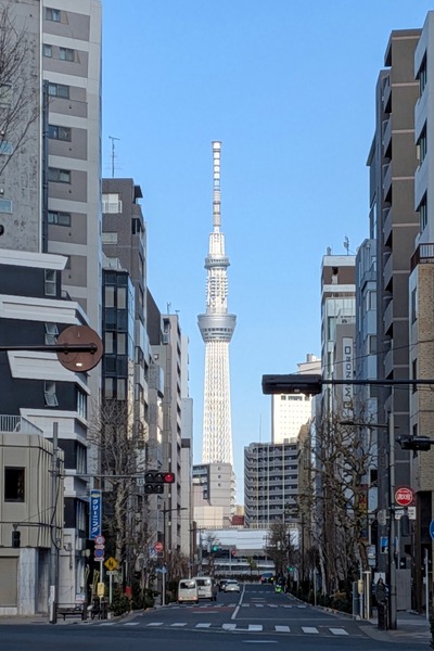 東日本橋交差点から見た東京スカイツリー
