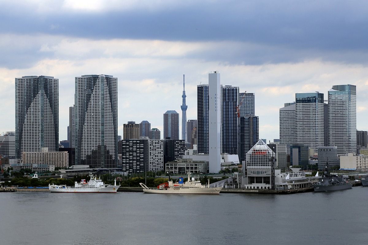 レインボーブリッジから見た東京スカイツリー 15年6月6日 東京スカイツリー定点観測所
