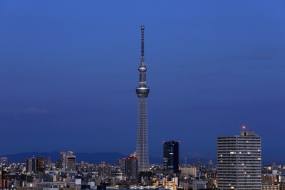 夜明けの東京スカイツリー