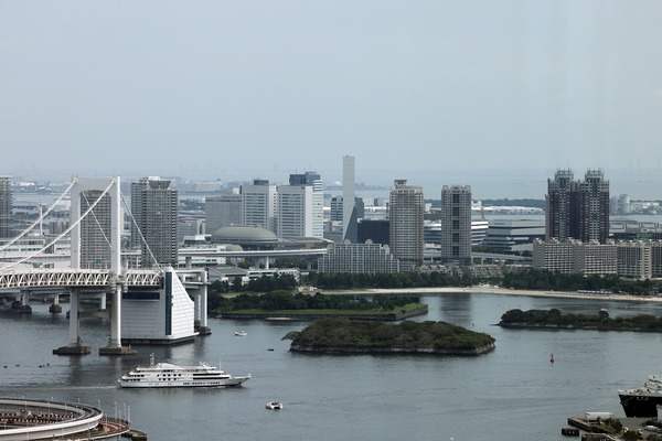 ニュウマン高輪 LUFTBAUM 山吹の庭からの眺め
