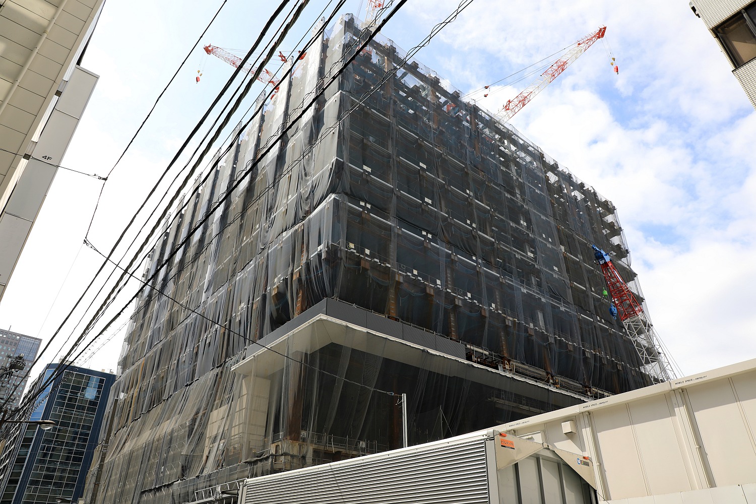 高さ約121m「(仮称)神田錦町二丁目計画」の建設状況（2018.9.23） : 超