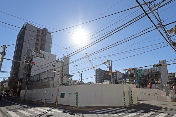 �Ķ��������϶�����Գ��ϺƳ�ȯ���ȡ�B�����