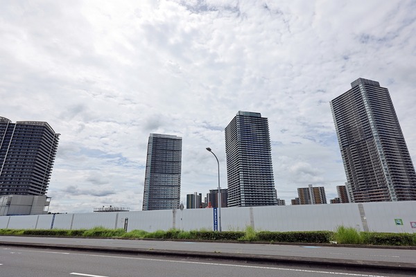 ËëÄ¥¿·ÅÔ¿´¼ãÍÕ½»ÂðÃ϶è·×²è(B-6³¹¶è)