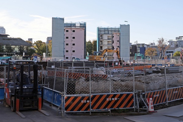 ËÌÀÄ»³»°ÃúÌÜÃ϶è»Ô³¹ÃϺƳ«È¯»ö¶È