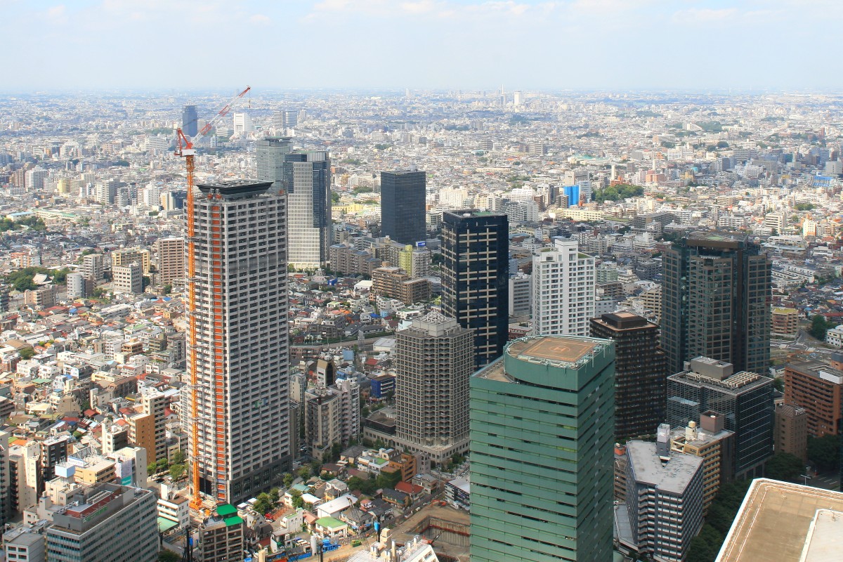 西新宿６丁目の超高層ビル群 超高層マンション 超高層ビル