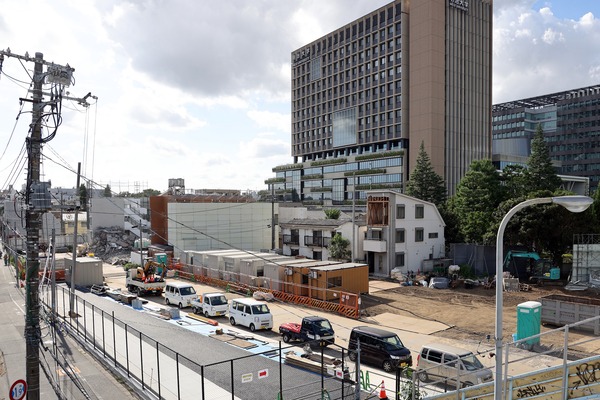 °ÏÄ®ÅìÃ϶èÂè°ì¼ï»Ô³¹ÃϺƳ«È¯»ö¶È BÉßÃÏ