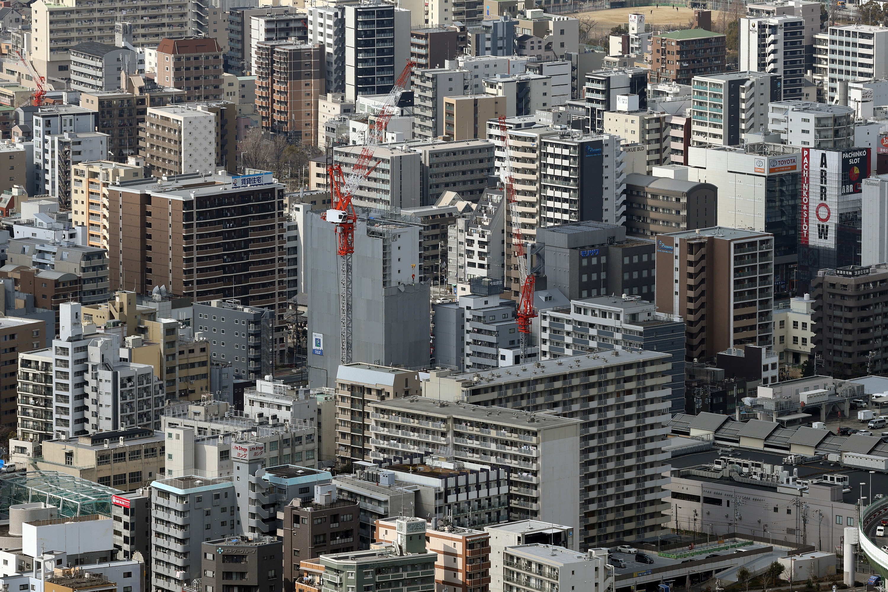 地上30階、高さ約100m「ザ・クロス シティ タワー」の建設状況