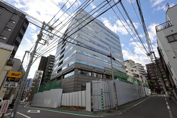 ���ܥ��å�������ӥ�