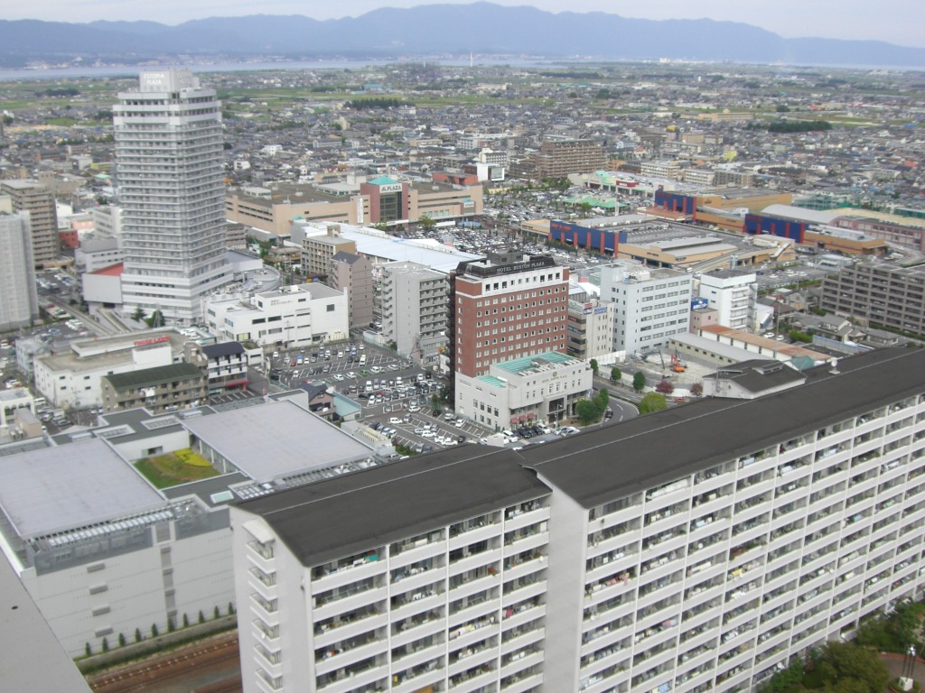 リーデンスタワー草津からの眺め その２ 超高層マンション 超高層ビル