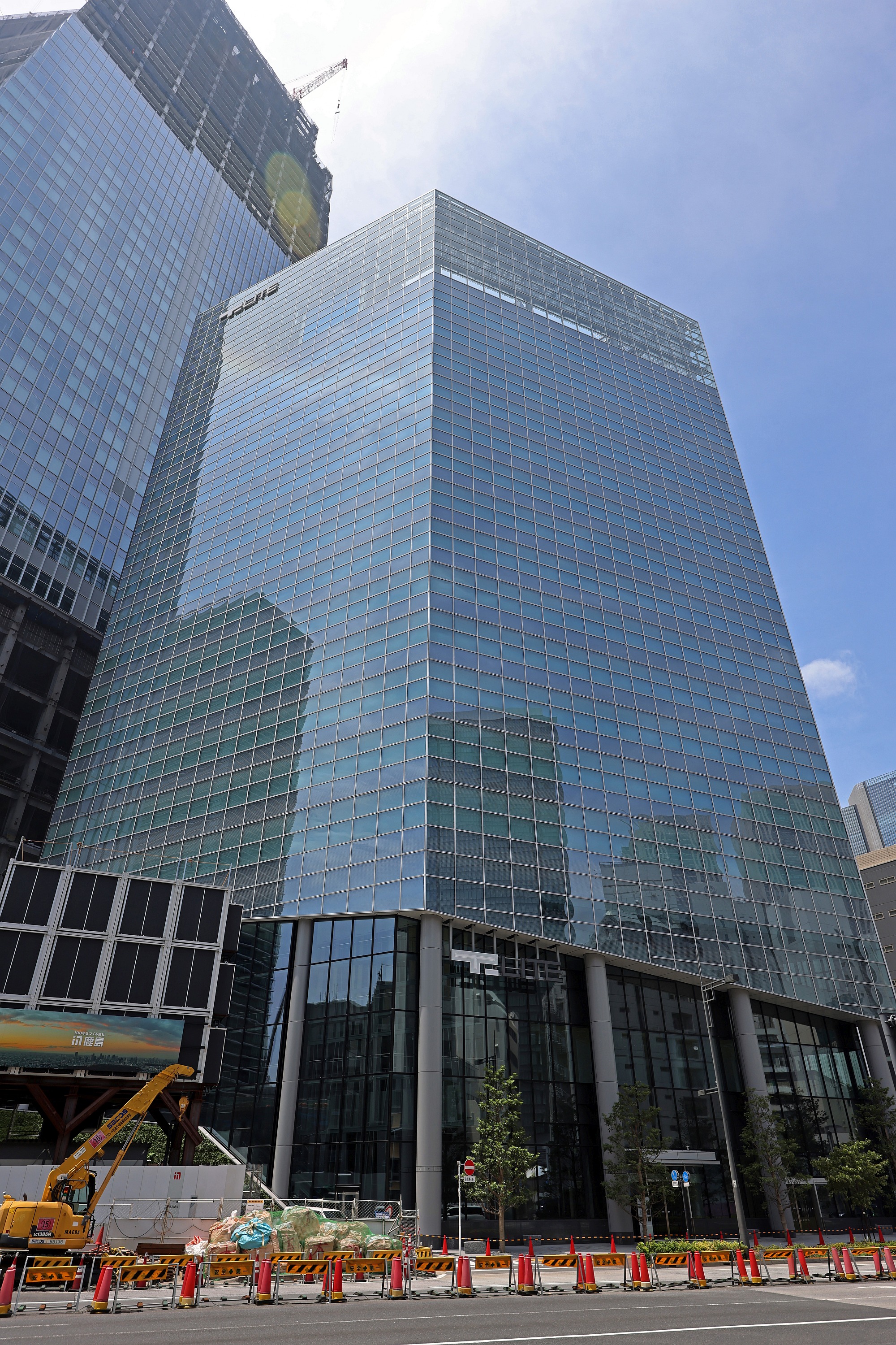 虎ノ門ヒルズ駅直結！地上17階、高さ97.05m「T-LITE(トライト)」の様子