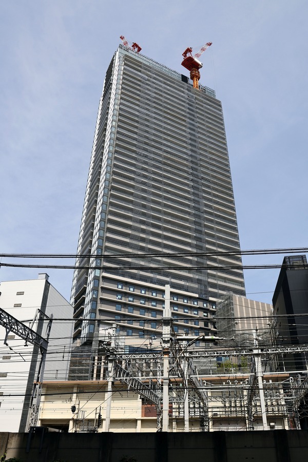 ¥¶¡¦¥è¥³¥Ï¥Þ¥Õ¥í¥ó¥È¥¿¥ï¡¼¡ÊTHE YOKOHAMA FRONT TOWER¡Ë