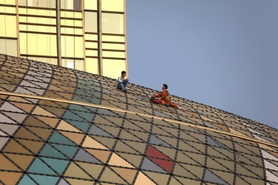 �����ɥꥹ�ܥ���Grand Lisboa / ��ߴ�������Ź��