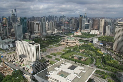 人民広場と上海超高層ビル群