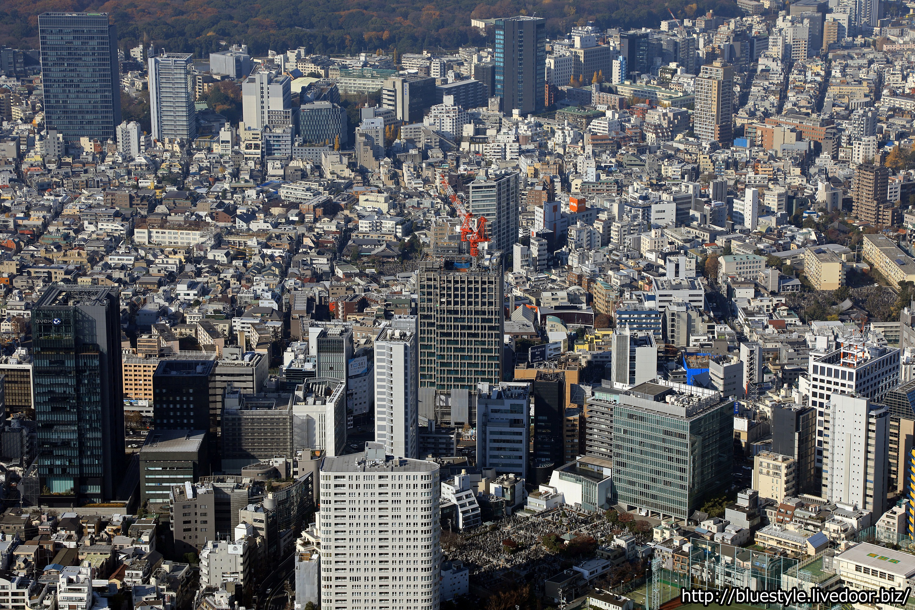 空撮あり 青山ベルコモンズ跡地の高さ94 60m 仮称 北青山二丁目計画 の建設状況 19 12 8 超高層マンション 超高層ビル