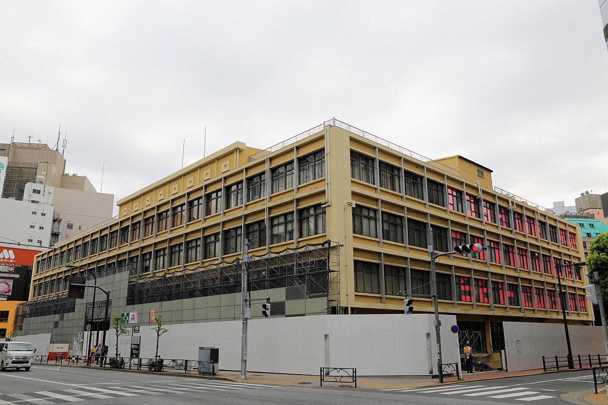 豊島区旧庁舎 豊島公会堂の解体工事開始 16 4 16 超高層マンション 超高層ビル