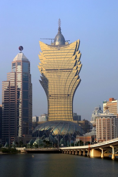 �����ɥꥹ�ܥ���Grand Lisboa / ��ߴ�������Ź��