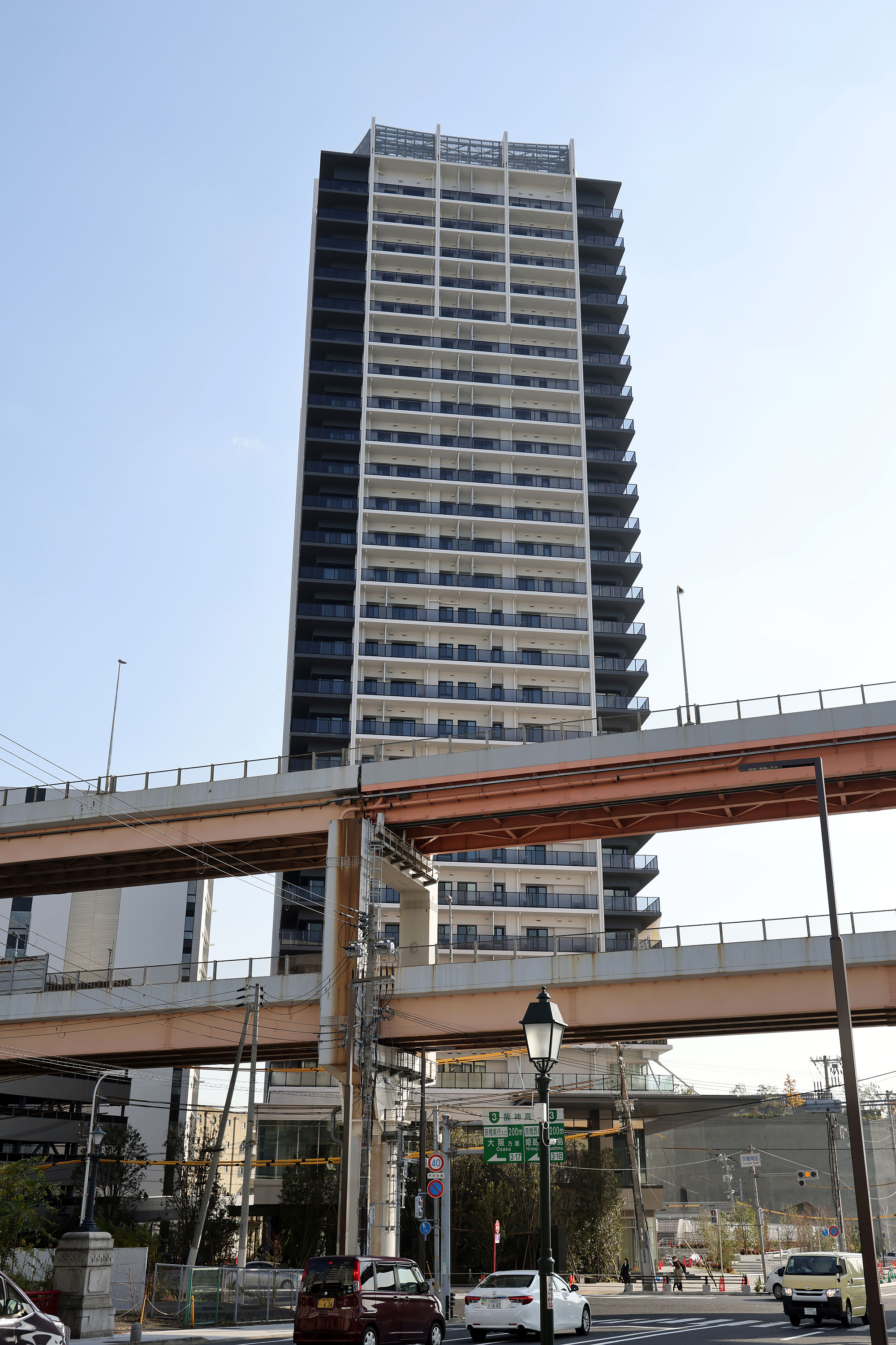 神戸風景 神戸のツインタワマン！地上27階、高さ99.99m「ベイシティ