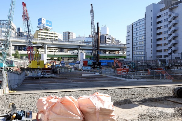 �����ް������϶�����Գ��ϺƳ�ȯ����