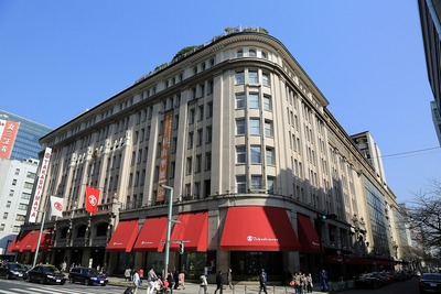 ���ܶ��������϶�Գ��ϺƳ�ȯ B����