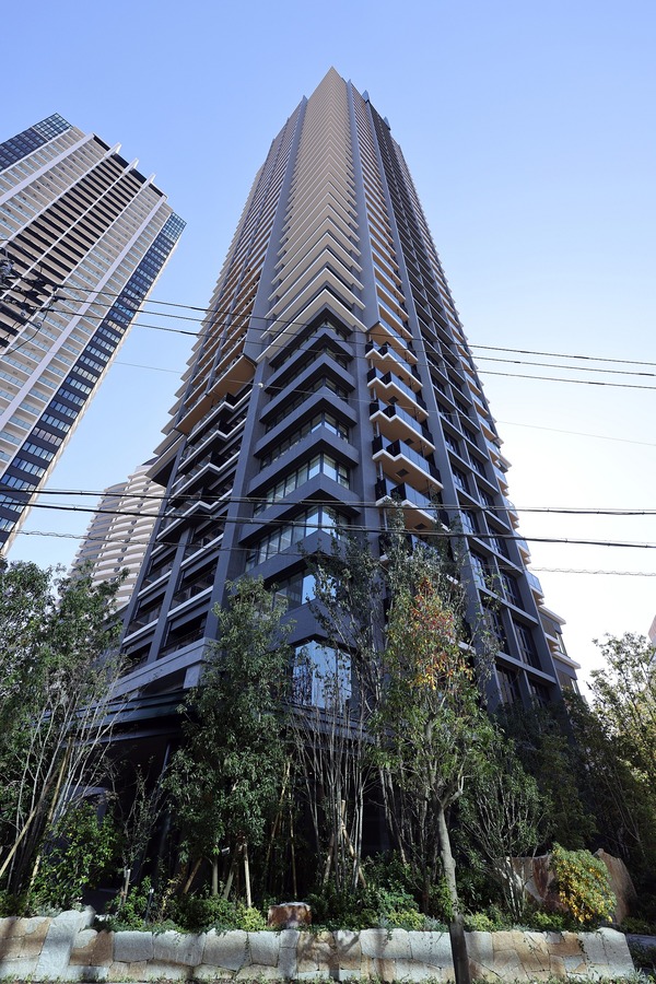 日本工業倶楽部会館・三菱UFJ信託銀行本店ビル