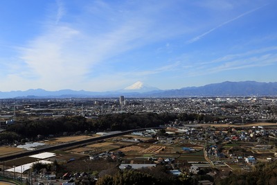 横浜薬科大学 図書館棟(旧ホテルエンパイア)から見た富士山