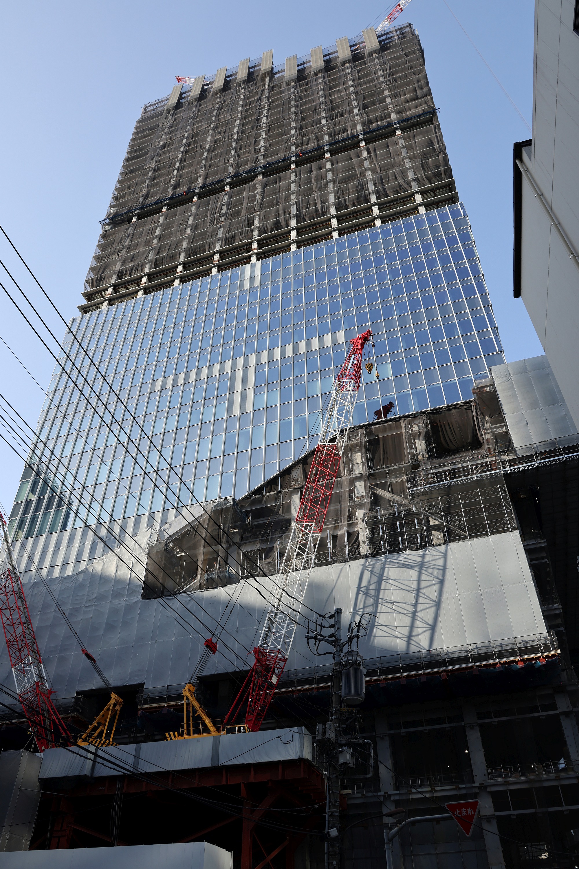 s*l様 巨大天門ペテンシー付き 地上49階、高さ約266m「虎ノ門ヒルズ ステーションタワー」の