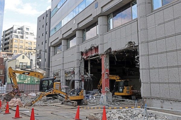 ���ܥ��å�������ӥ�