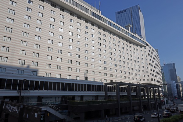 �����ư���ֺ�ӥ�