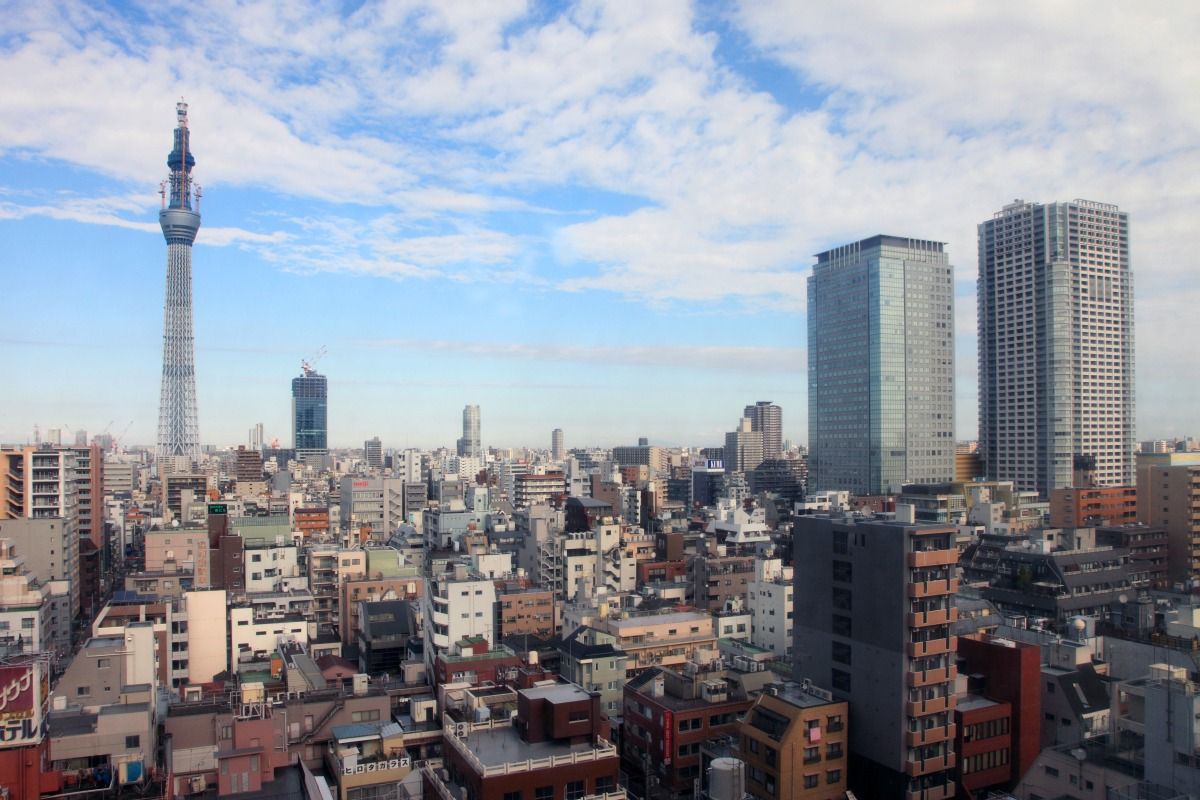 東京スカイツリーのゲイン塔リフトアップ動画とアルカキット錦糸町からの眺め 超高層マンション 超高層ビル