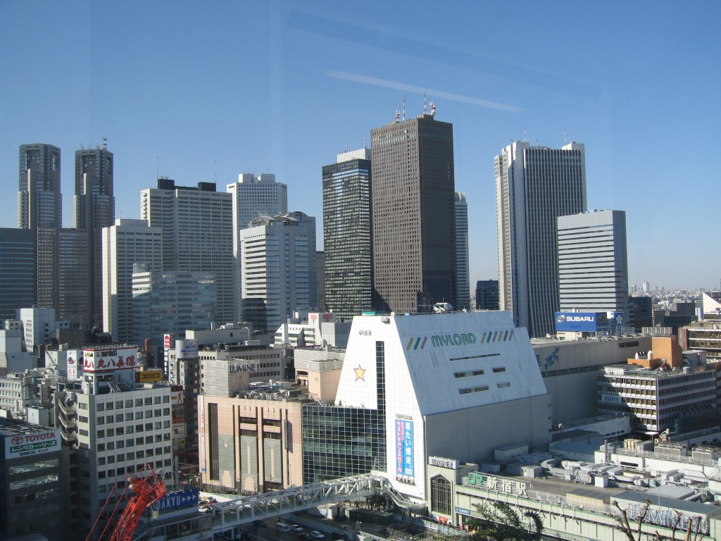 新宿タカシマヤから見た新宿 超高層マンション 超高層ビル