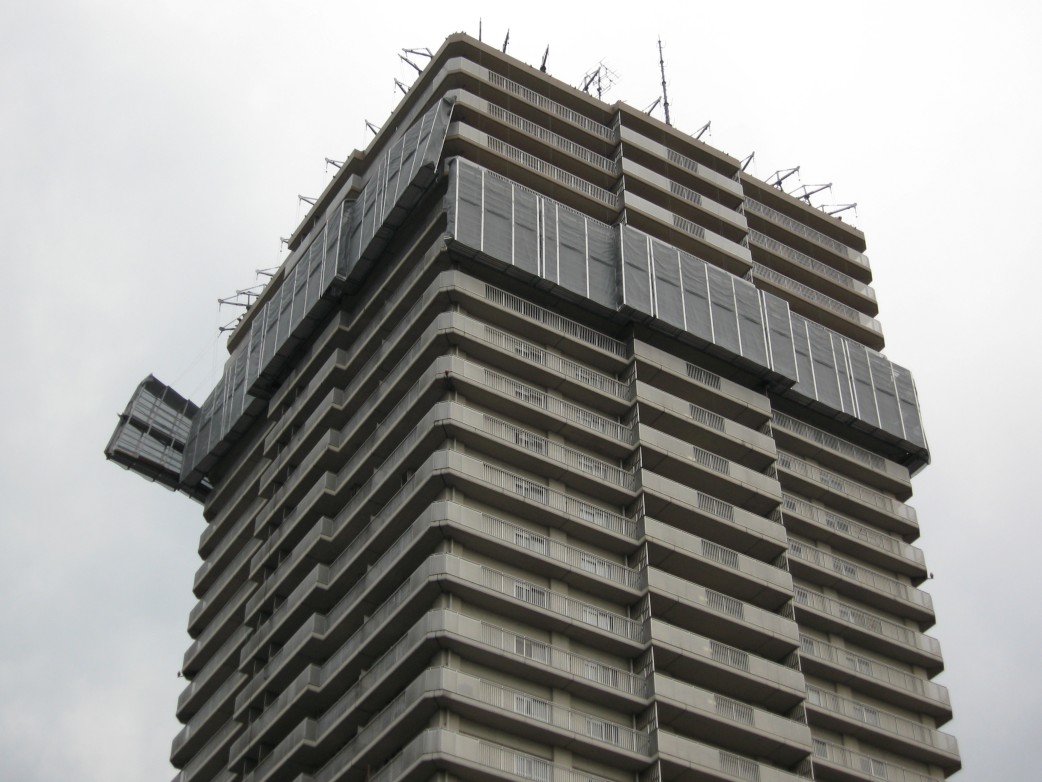 トキビルの足場が 超高層マンション 超高層ビル