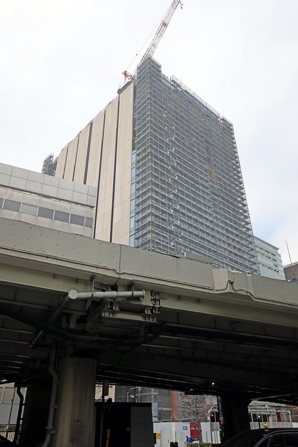 日本橋本町三井ビルディング &forest