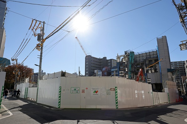 �Ķ��������϶�����Գ��ϺƳ�ȯ���ȡ�A�����