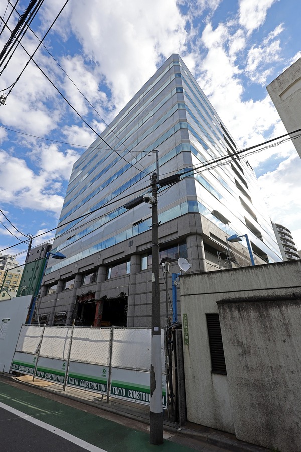 ���ܥ��å�������ӥ�