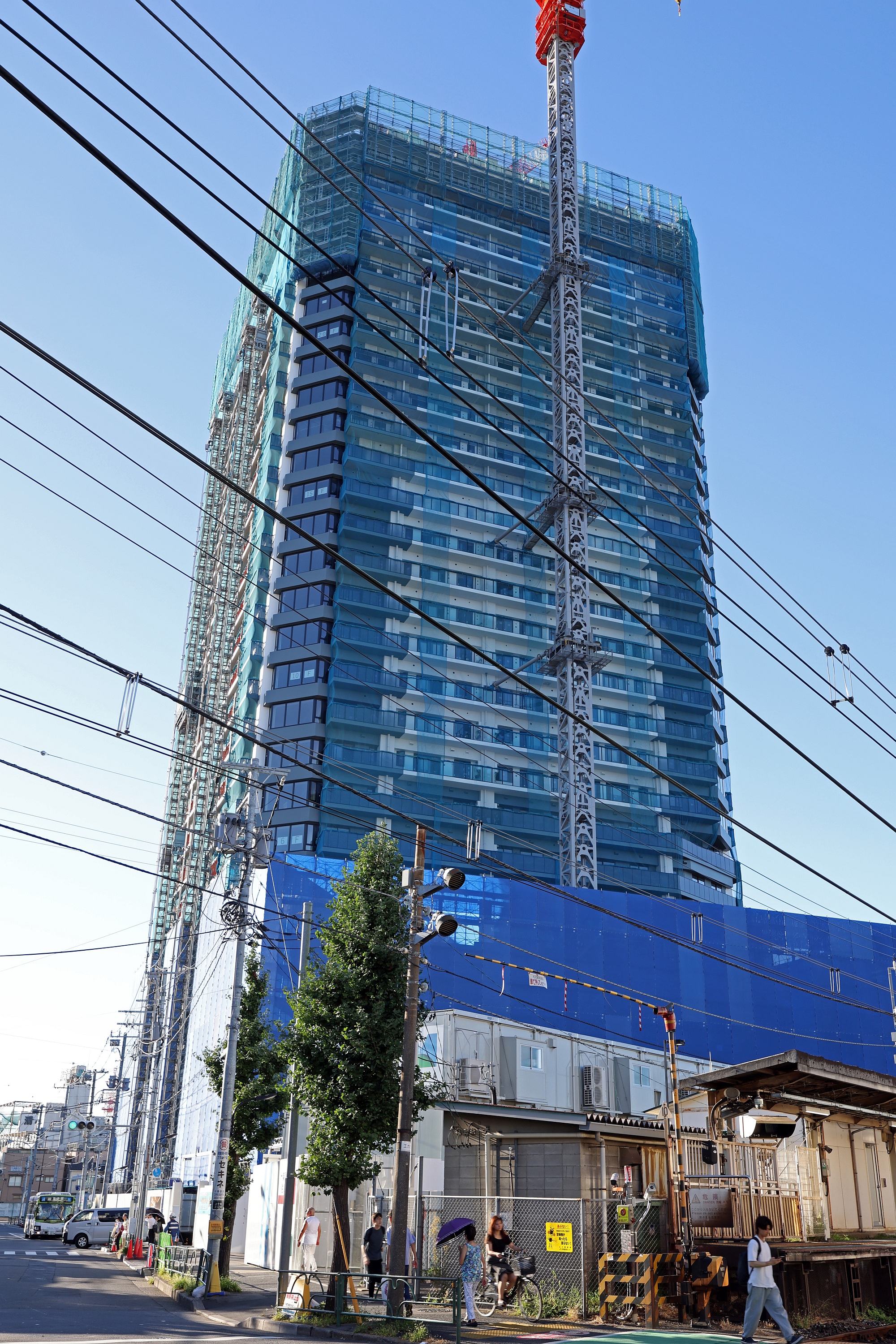 開業90周年東十条駅サボプレート未開封 東京都北区】十条駅前ザ・タワー十条と十条銀座商店街を地上で