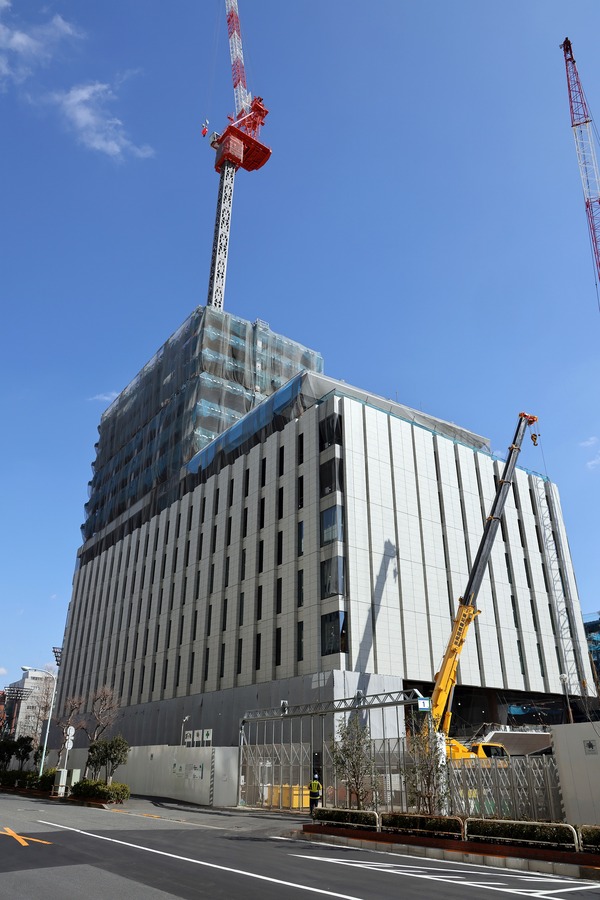 地上22階、高さ約102m「東京国際大学池袋国際キャンパス」の建設状況(2022.2.16~27) 超高層マンション・超高層ビル 地上22階、高さ約102m「東京国際大学池袋国際キャンパス」の建設状況(2022.2.16~27) 超高層マンション・超高層ビル