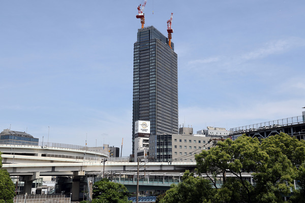¥¶¡¦¥è¥³¥Ï¥Þ¥Õ¥í¥ó¥È¥¿¥ï¡¼¡ÊTHE YOKOHAMA FRONT TOWER¡Ë