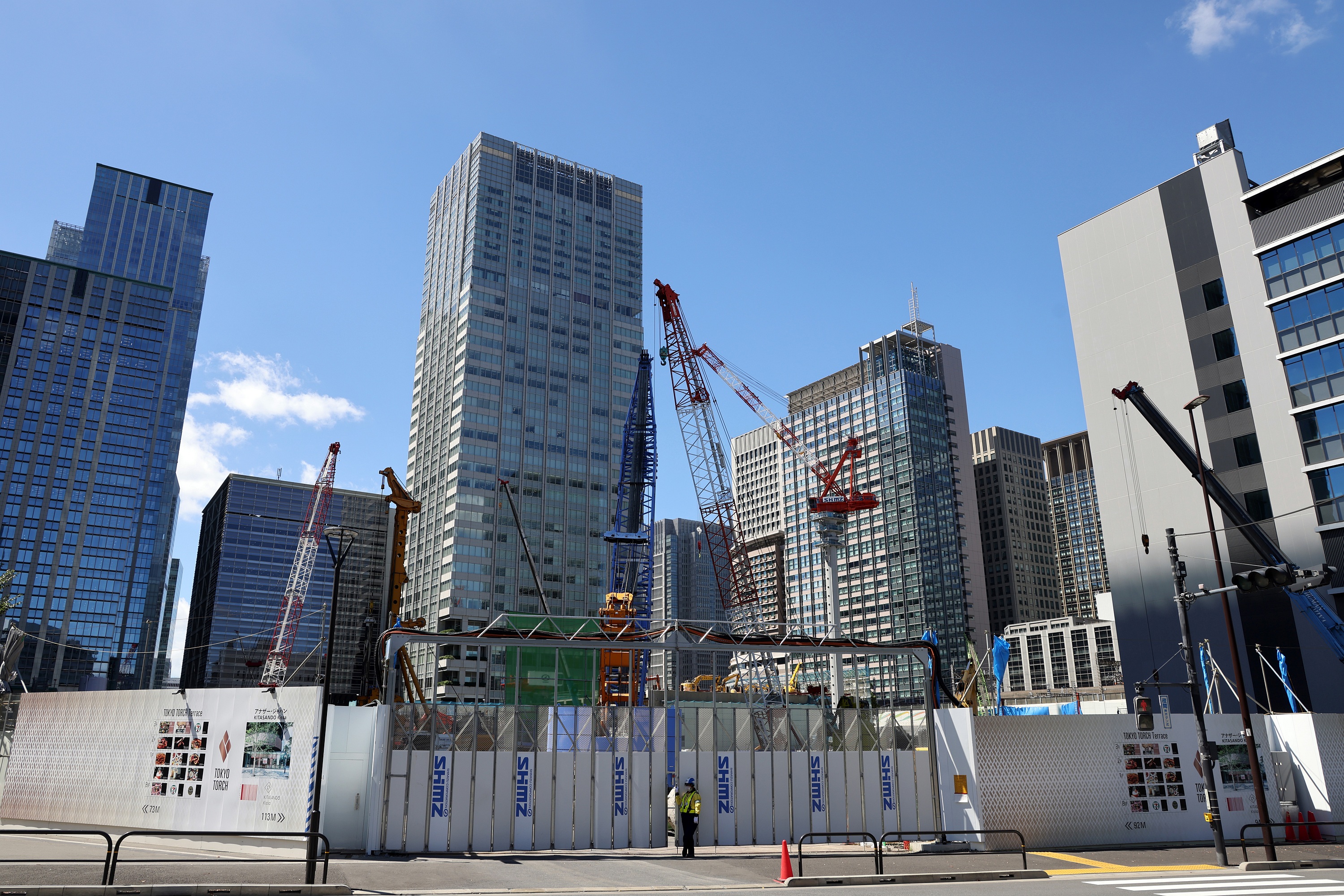 高さ日本一の超高層ビル！高さ390m「Torch Tower（トーチタワー