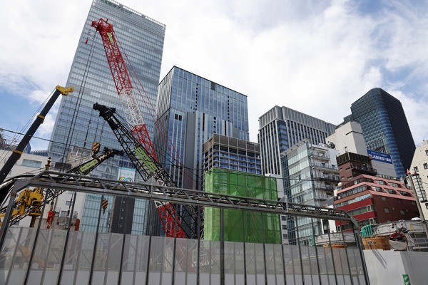 �������Ȭ�Ž���������B�϶�����Գ��ϺƳ�ȯ����