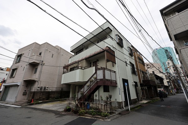 ���ĸ��������϶�Գ��ϺƳ�ȯ����