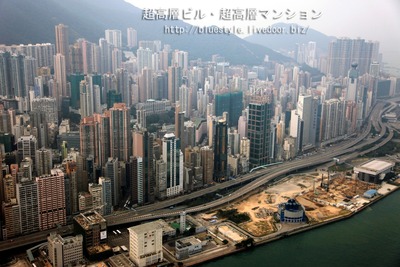 空撮 香港の超高層ビル群